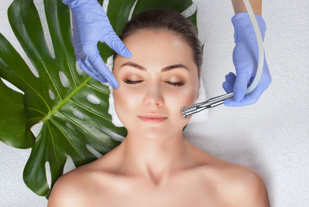 Skin Polishing in Delhi